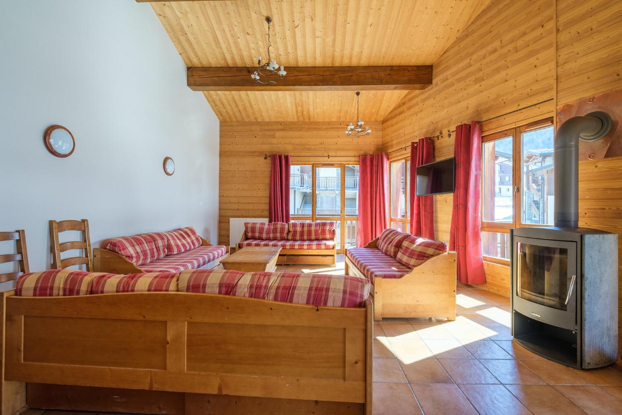 Residence Les Balcons De Val Cenis Village Lanslevillard Exterior photo
